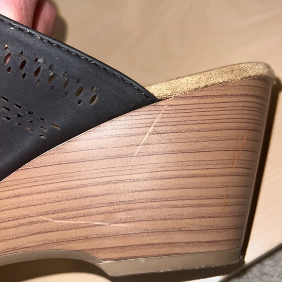 Croft & Barrow Ortholite Black Wedge Slide Sandals - Picture 14 of 15